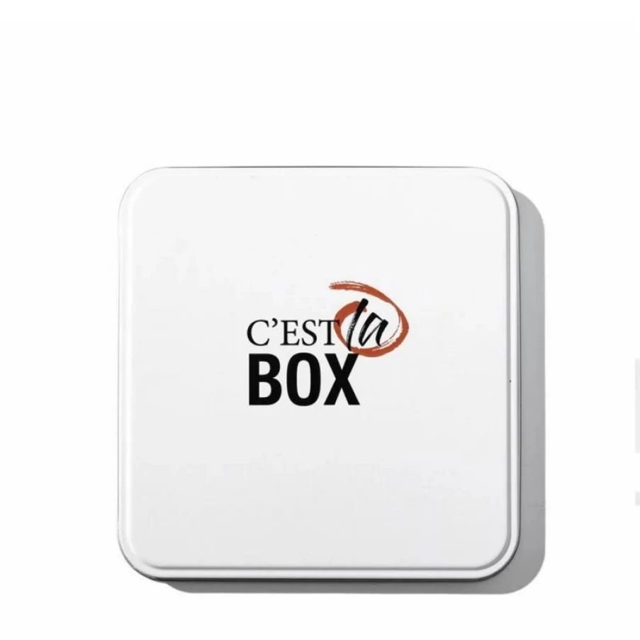 FaceD Luxury Gift Box - Elegant C'Est La Box for Premium Present Giving