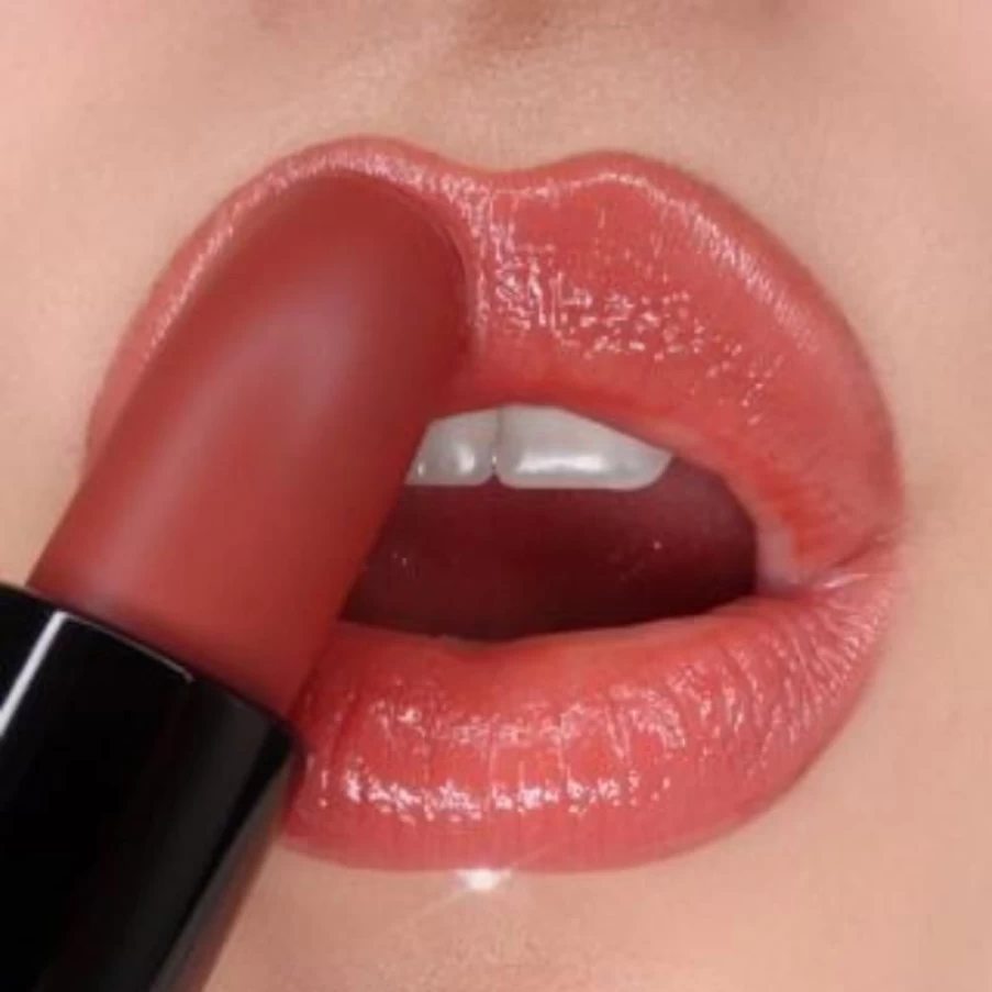 Lord Berry Jamais Sheer Lipstick - Lightweight, Buildable Color for a Natural Look