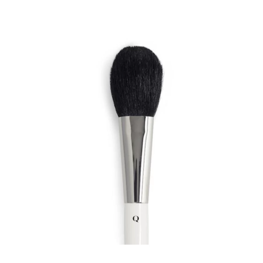 QStudio Round Powder Brush P02 - Professional Makeup Brush for Flawless Face Finish