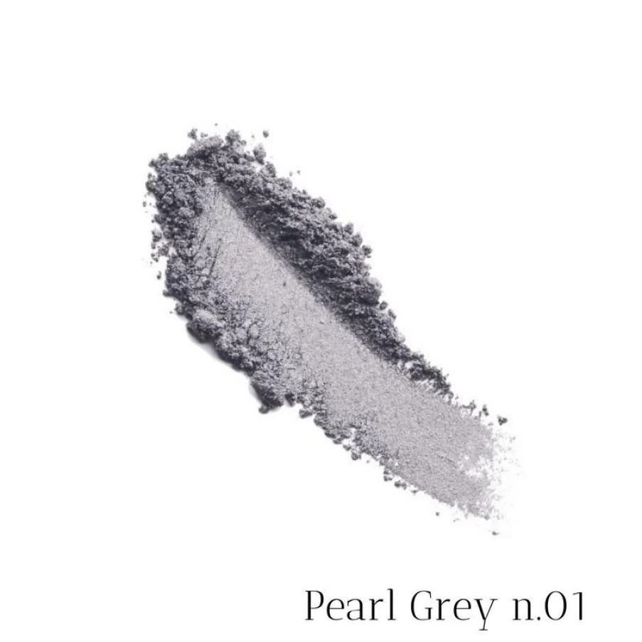 "QStudio Luxury Shadow - Premium Silky Finish Eyeshadow for Elegant Makeup"